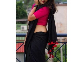 Call Girls in Sarojini Nagar  Delhi 8448224330