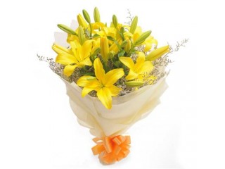 Online Flower Delivery in Gurgaon for Girlfriend from OyeGifts